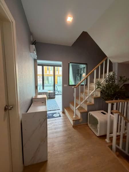 Eigen Rama 9 : ไอเจ้นท์ พระราม 9, กรุงเทพ, ซ.พัฒนาการ99 ถ.เฉลิมพระเกียรติ ร.9, ประเวศ, ประเวศ, กรุงเทพ, 192 ตร.ม., ทาวน์เฮ้าส์ ให้เช่า, โดย Khun Eve, 500273618 - DDproperty.com