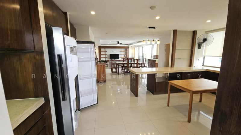 Phatssana Gardens, Bangkok, 19 Soi Ekkamai 6, Sukhumvit 63 Road, Phra Kanong Nua, Watthana, Bangkok, 3 Bedrooms, 345 sqm, Condo For Rent, by BANGKOK PROPERTY AGENTS, 500273651 - DDproperty.com