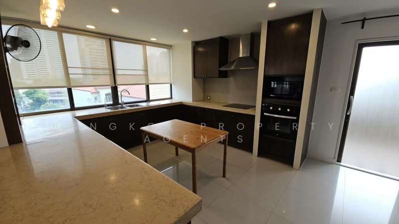 Phatssana Gardens, Bangkok, 19 Soi Ekkamai 6, Sukhumvit 63 Road, Phra Kanong Nua, Watthana, Bangkok, 3 Bedrooms, 345 sqm, Condo For Rent, by BANGKOK PROPERTY AGENTS, 500273651 - DDproperty.com