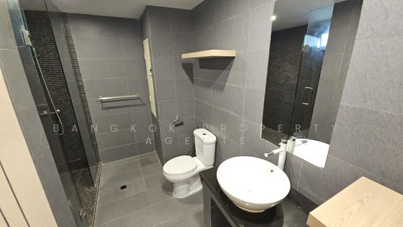 Phatssana Gardens, Bangkok, 19 Soi Ekkamai 6, Sukhumvit 63 Road, Phra Kanong Nua, Watthana, Bangkok, 3 Bedrooms, 345 sqm, Condo For Rent, by BANGKOK PROPERTY AGENTS, 500273651 - DDproperty.com