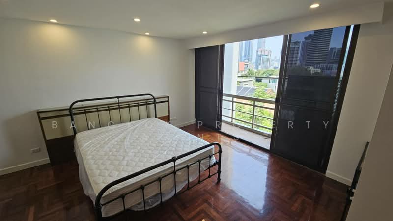 Phatssana Gardens, Bangkok, 19 Soi Ekkamai 6, Sukhumvit 63 Road, Phra Kanong Nua, Watthana, Bangkok, 3 Bedrooms, 345 sqm, Condo For Rent, by BANGKOK PROPERTY AGENTS, 500273651 - DDproperty.com