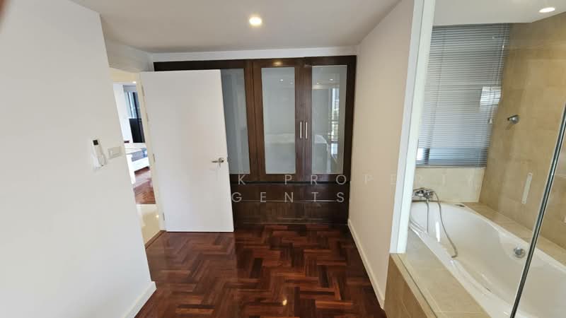 Phatssana Gardens, Bangkok, 19 Soi Ekkamai 6, Sukhumvit 63 Road, Phra Kanong Nua, Watthana, Bangkok, 3 Bedrooms, 345 sqm, Condo For Rent, by BANGKOK PROPERTY AGENTS, 500273651 - DDproperty.com