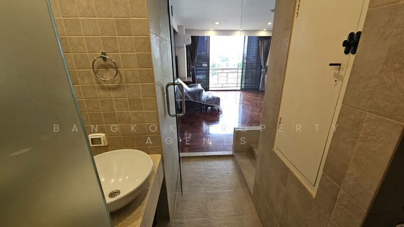 Phatssana Gardens, Bangkok, 19 Soi Ekkamai 6, Sukhumvit 63 Road, Phra Kanong Nua, Watthana, Bangkok, 3 Bedrooms, 345 sqm, Condo For Rent, by BANGKOK PROPERTY AGENTS, 500273651 - DDproperty.com