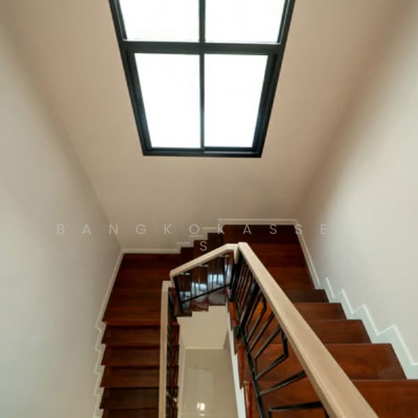 Chonlada Bangbuathong, Nonthaburi, Bang Kruai - Sai Noi Road, Bang Bua Thong, Bang Bua Thong, Nonthaburi, 3 Bedrooms, 338 sqm, Single Detached House For Sale, by bangkokassets, 500273672 - DDproperty.com