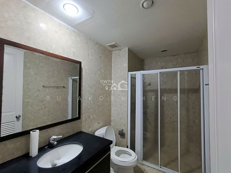 Wattana Suite, Bangkok, Soi Sukhumvit 15, Khlongtoei Nua, Watthana, Bangkok, 3 Bedrooms, 140 sqm, Condo For Rent, by Bulakorn Heng, 500273688 - DDproperty.com