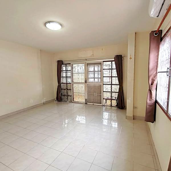 Moobaan Cho Rung Rueang 6, Nonthaburi, Bang Kruai - Sai Noi Road, Bang Rak Pattana, Bang Bua Thong, Nonthaburi, 4 Bedrooms, 200 sqm, Single Detached House For Sale, by กมลลักษณ์ (หนุ่ย) สัมพันธรัตน์, 500273694 - DDproperty.com