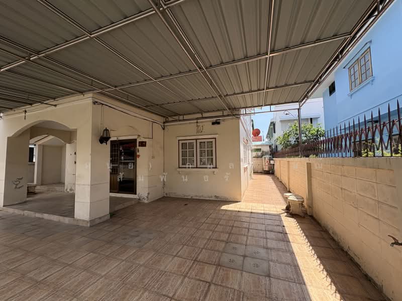 Moobaan Cho Rung Rueang 6, Nonthaburi, Bang Kruai - Sai Noi Road, Bang Rak Pattana, Bang Bua Thong, Nonthaburi, 4 Bedrooms, 200 sqm, Single Detached House For Sale, by กมลลักษณ์ (หนุ่ย) สัมพันธรัตน์, 500273694 - DDproperty.com