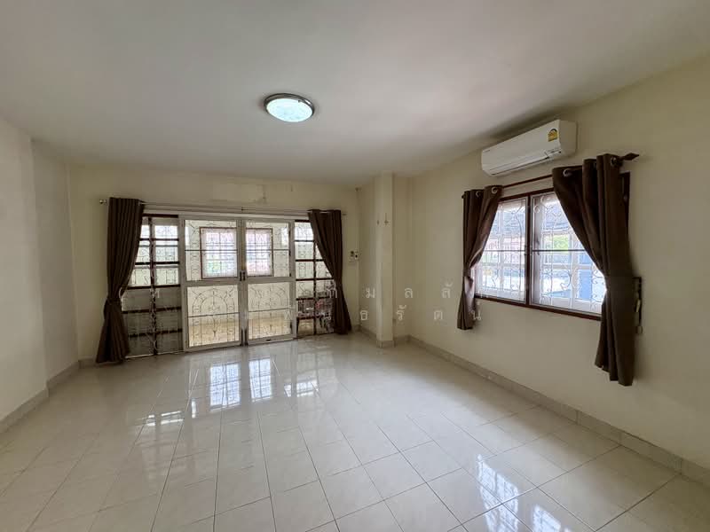 Moobaan Cho Rung Rueang 6, Nonthaburi, Bang Kruai - Sai Noi Road, Bang Rak Pattana, Bang Bua Thong, Nonthaburi, 4 Bedrooms, 200 sqm, Single Detached House For Sale, by กมลลักษณ์ (หนุ่ย) สัมพันธรัตน์, 500273694 - DDproperty.com
