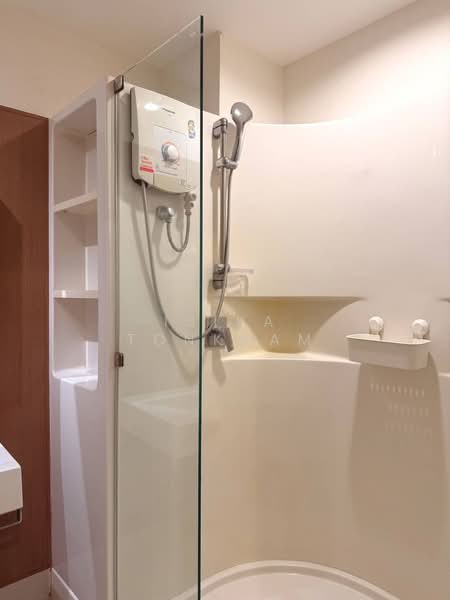 The Bangkok Sathorn-Taksin, Bangkok, Krung Thonburi, Bang Lam Phu Lang, Khlong San, Bangkok, 2 Bedrooms, 71 sqm, Condo For Rent, by Isika Tonkham, 500273720 - DDproperty.com