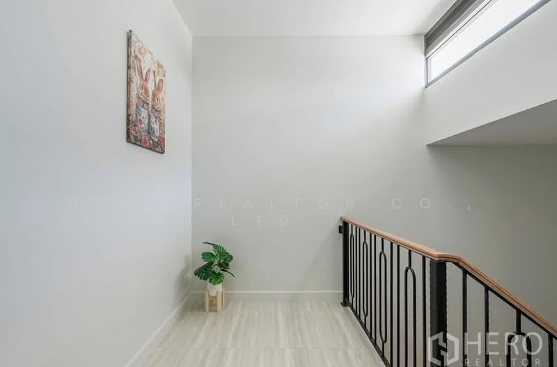 For Rent Town House/Home Office 240 sqm in Khlong Toei BTS Thonglor Bangkok HRE00651, Bangkok, Khong Tan, Khlong Toei, Bangkok, 5 Bedrooms, 240 sqm, Townhouse For Rent, by Hero Realtor Co., Ltd., 500273728 - DDproperty.com