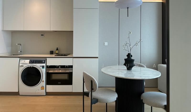 The Strand Thonglor, Bangkok, 36 Soi Sukhumvit 55, Khlong Tan Nua, Watthana, Bangkok, 1 Bedroom, 54 sqm, Condo For Rent, by Noppharuj Nunta, 500273738 - DDproperty.com