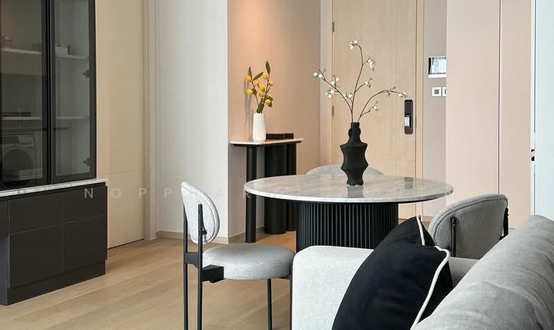 The Strand Thonglor, Bangkok, 36 Soi Sukhumvit 55, Khlong Tan Nua, Watthana, Bangkok, 1 Bedroom, 54 sqm, Condo For Rent, by Noppharuj Nunta, 500273738 - DDproperty.com