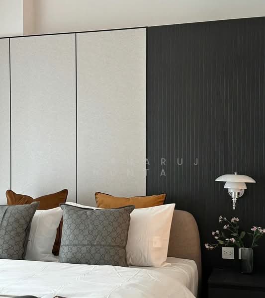 The Strand Thonglor, Bangkok, 36 Soi Sukhumvit 55, Khlong Tan Nua, Watthana, Bangkok, 1 Bedroom, 54 sqm, Condo For Rent, by Noppharuj Nunta, 500273738 - DDproperty.com