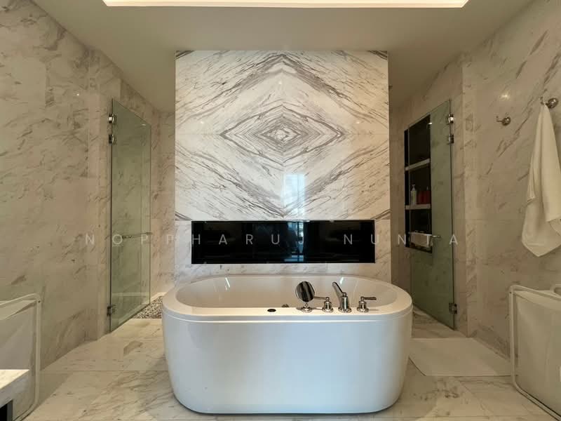 The Residences At Mandarin Oriental, Bangkok, 117 Charoen Nakorn Road, Khlong Ton Sai, Khlong San, Bangkok, 2 Bedrooms, 128 sqm, Condo For Rent, by Noppharuj Nunta, 500273761 - DDproperty.com