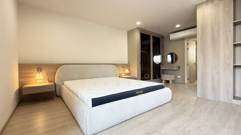 Nue Verse Krungthep Kreetha, Bangkok, Srinakarin - Romklao Road, Saphan Sung, Saphan Sung, Bangkok, 3 Bedrooms, 202 sqm, Townhouse For Rent, by Ponwimol Wipanarapai, 500273774 - DDproperty.com