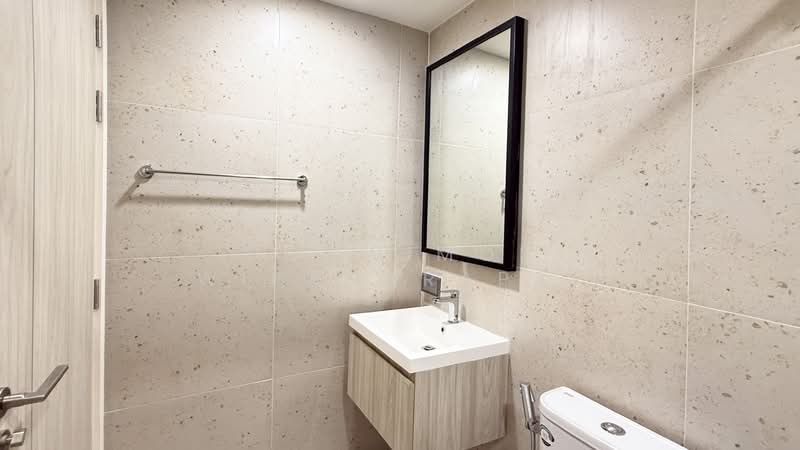 Nue Verse Krungthep Kreetha, Bangkok, Srinakarin - Romklao Road, Saphan Sung, Saphan Sung, Bangkok, 3 Bedrooms, 202 sqm, Townhouse For Rent, by Ponwimol Wipanarapai, 500273774 - DDproperty.com