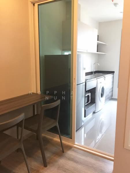 CENTRIC Ari Station, Bangkok, 27 Phahonyothin Road, Samsen Nai, Phaya Thai, Bangkok, 1 Bedroom, 30 sqm, Condo For Rent, by Noppharuj Nunta, 500273778 - DDproperty.com