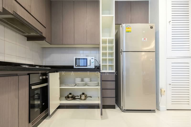 Krystal Court, Bangkok, 23 Soi Sukhumvit 7, Khlongtoei Nua, Watthana, Bangkok, 3 Bedrooms, 216 sqm, Condo For Rent, by Isika Tonkham, 500273805 - DDproperty.com