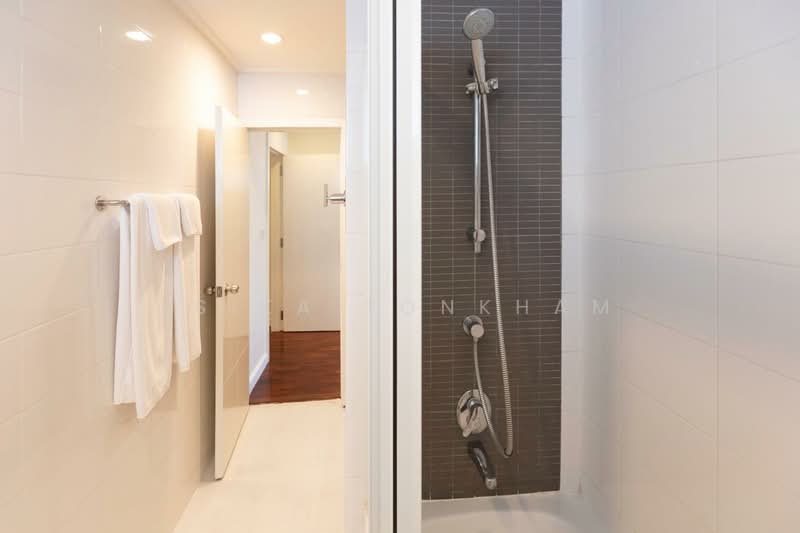 Krystal Court, Bangkok, 23 Soi Sukhumvit 7, Khlongtoei Nua, Watthana, Bangkok, 3 Bedrooms, 216 sqm, Condo For Rent, by Isika Tonkham, 500273805 - DDproperty.com