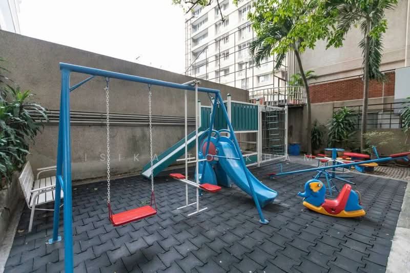 Krystal Court, Bangkok, 23 Soi Sukhumvit 7, Khlongtoei Nua, Watthana, Bangkok, 3 Bedrooms, 216 sqm, Condo For Rent, by Isika Tonkham, 500273805 - DDproperty.com