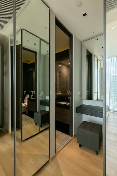 28 Chidlom, Bangkok, 28 Chit Lom Alley, Lumphini, Pathum Wan, Bangkok, 2 Bedrooms, 74 sqm, Condo For Rent, by Phakawadee Jiramanee, 500273839 - DDproperty.com