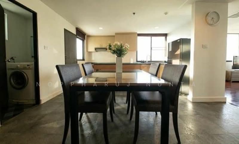 Lake Green, Bangkok, 199 Sukhumvit Soi 8, Khlong Toei, Khlong Toei, Bangkok, 2 Bedrooms, 139 sqm, Condo For Rent, by Noppharuj Nunta, 500273921 - DDproperty.com