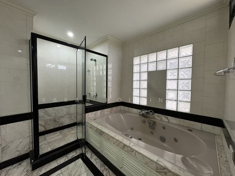 Riverine Place, Nonthaburi, 167 Phibun Songkhram Rd, Suan Yai, Muang Nonthaburi, Nonthaburi, 3 Bedrooms, 218 sqm, Condo For Rent, by Kakar Holdings, 500273938 - DDproperty.com