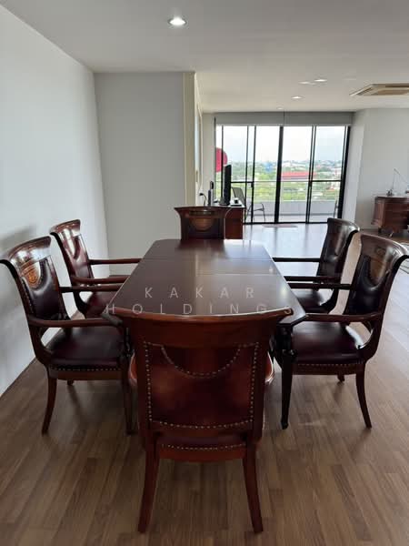 Riverine Place, Nonthaburi, 167 Phibun Songkhram Rd, Suan Yai, Muang Nonthaburi, Nonthaburi, 3 Bedrooms, 218 sqm, Condo For Rent, by Kakar Holdings, 500273938 - DDproperty.com