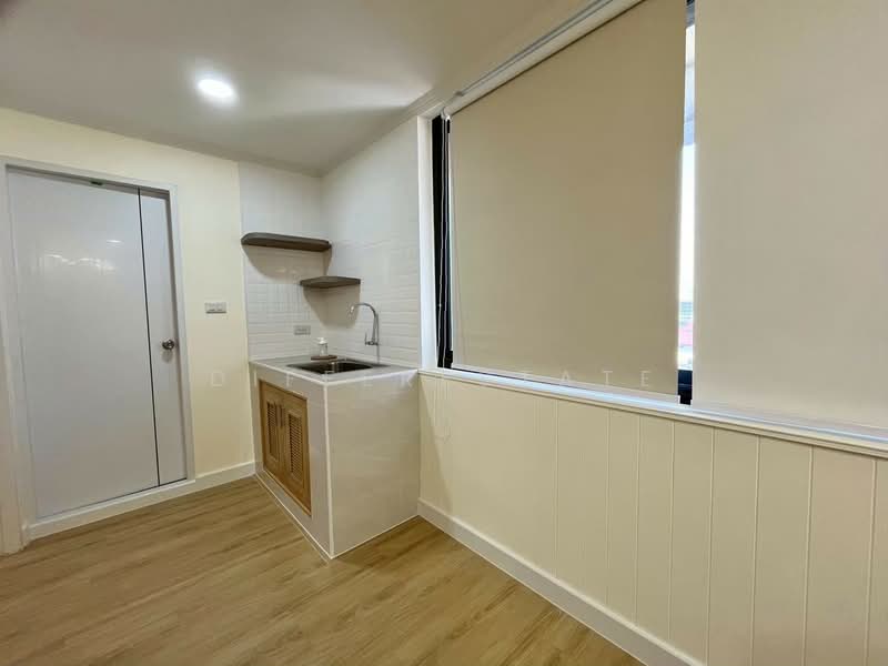 Piyaphirom condominium, Bangkok, Ratchadaphisek, Chan Kasem, Chatuchak, Bangkok, 1 Bedroom, 62 sqm, Condo For Sale, by DifferEstate, 500273947 - DDproperty.com