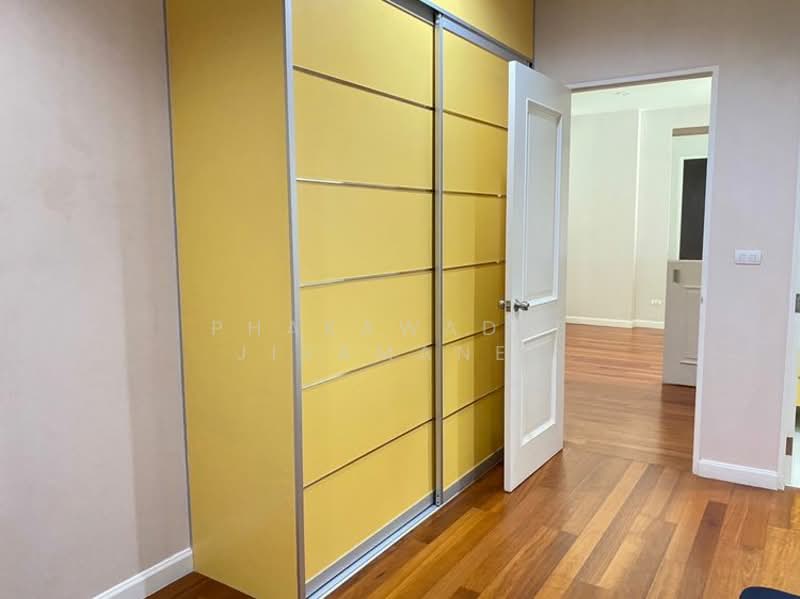 Villa Nakarin Onnut-Wongwaen, Bangkok, Sukhapiban 2 Road, Prawet, Prawet, Bangkok, 5 Bedrooms, 410 sqm, Single Detached House For Rent, by Phakawadee Jiramanee, 500273969 - DDproperty.com