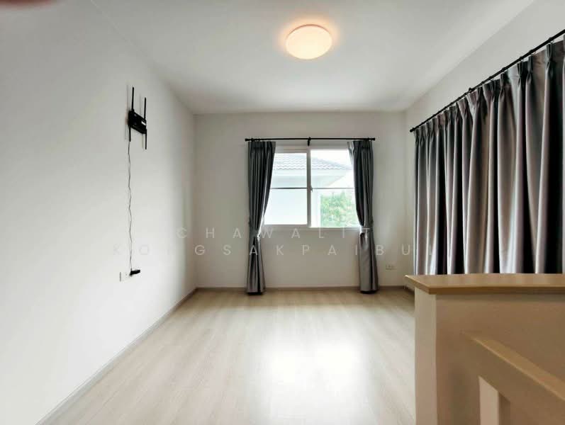 Villaggio Rangsit - Klong 2, Pathum Thani, Soi Rangsit - Nakhon Nayok 31, Rangsit - Nakhon Nayok Road, Khlong Song, Khlong Luang, Pathum Thani, 3 Bedrooms, 200 sqm, Single Detached House For Sale, by CHAWALIT KONGSAKPAIBUL, 500273987 - DDproperty.com