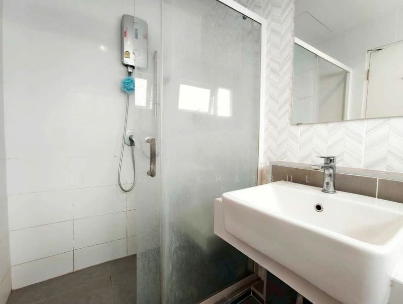 Villaggio Rangsit - Klong 2, Pathum Thani, Soi Rangsit - Nakhon Nayok 31, Rangsit - Nakhon Nayok Road, Khlong Song, Khlong Luang, Pathum Thani, 3 Bedrooms, 200 sqm, Single Detached House For Sale, by CHAWALIT KONGSAKPAIBUL, 500273987 - DDproperty.com