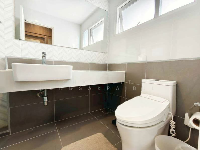 Villaggio Rangsit - Klong 2, Pathum Thani, Soi Rangsit - Nakhon Nayok 31, Rangsit - Nakhon Nayok Road, Khlong Song, Khlong Luang, Pathum Thani, 3 Bedrooms, 200 sqm, Single Detached House For Sale, by CHAWALIT KONGSAKPAIBUL, 500273987 - DDproperty.com