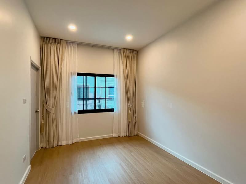 ลาดพร้าว, กรุงเทพ, นวมินทร์, บึงกุ่ม, กรุงเทพ, 68 ตร.ม., ทาวน์เฮ้าส์ ขาย, โดย ชิสา โพธิ์บุญ, 500274030 - DDproperty.com