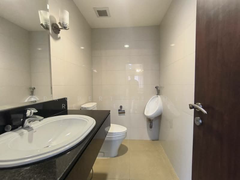 Baan Sukhumvit 14, Bangkok, 1/1 Soi Sukhumvit 14, Khlong Toei, Bangkok, 3 Bedrooms, 200 sqm, Condo For Rent, by PROPERTYSIGHTS REAL ESTATE, 500274050 - DDproperty.com