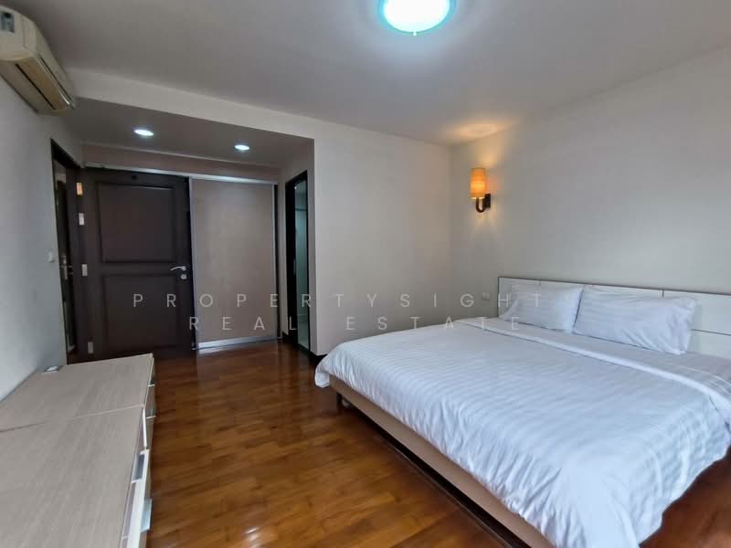 Baan Sukhumvit 14, Bangkok, 1/1 Soi Sukhumvit 14, Khlong Toei, Bangkok, 3 Bedrooms, 200 sqm, Condo For Rent, by PROPERTYSIGHTS REAL ESTATE, 500274050 - DDproperty.com