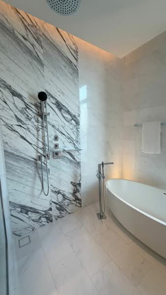 Four Seasons Private Residences : โฟร์ ซีซั่นส์ ไพรเวท เรสสิเด้นซ์, กรุงเทพ, 300 ถนนเจริญกรุง, ยานนาวา, สาทร, กรุงเทพ, 133 ตร.ม., คอนโด ให้เช่า, โดย Decalf Simon, 500274053 - DDproperty.com