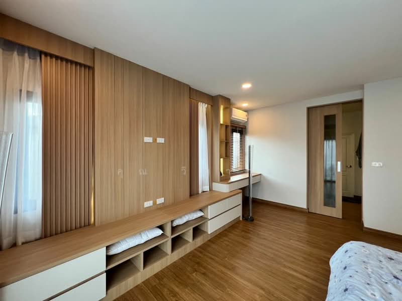 CENTRO Thawiwatthana, Bangkok, Soi Thawiwatthana 1, Thawiwatthana Road, Nong Kang Plu, Nong Khaem, Bangkok, 5 Bedrooms, 496 sqm, Single Detached House For Sale, by คุณ วิญากร, 500274058 - DDproperty.com