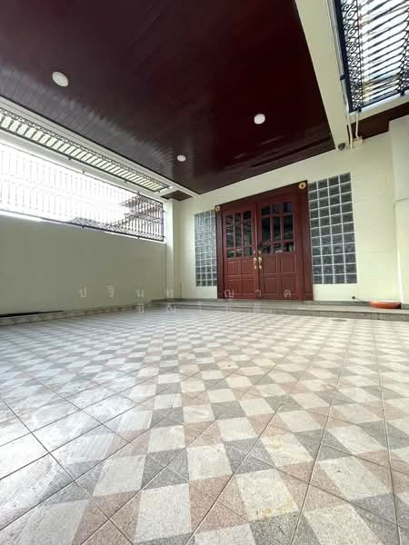 Townhome Non Si - Sathorn, Bangkok, ซอยนนทรี 5, Chong Nonsi, Yan Nawa, Bangkok, 4 Bedrooms, 200 sqm, Townhouse For Rent, by ปรินทร์ญาดา ชิณโชติ, 500274103 - DDproperty.com