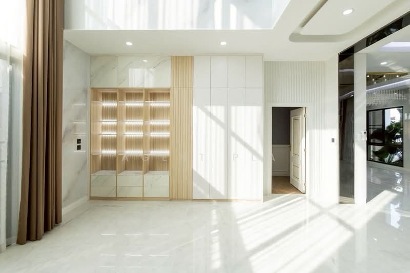 Grand Bangkok Boulevard Srinakarin, Bangkok, Srinagarindra Rd, Nong Bon, Prawet, Bangkok, 5 Bedrooms, 534 sqm, Single Detached House For Sale, by Agent Pla, 500274131 - DDproperty.com