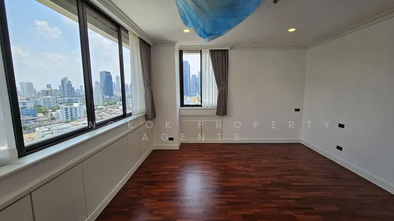 Ruamsuk Condominium, Bangkok, 12 Soi Athakravi, Khong Tan, Khlong Toei, Bangkok, 3 Bedrooms, 320 sqm, Condo For Rent, by BANGKOK PROPERTY AGENTS, 500274136 - DDproperty.com