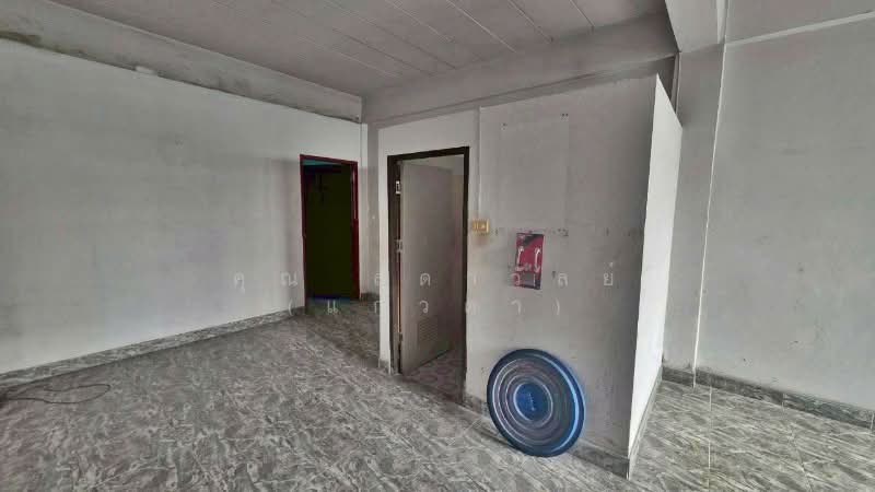 อาคารพาณิชย์ 3 ชั้นครึ่ง เกษมสุวรรณ 5 ตรงข้ามวัดบางนมโค ราคาถูกมาก, Phra Nakhon Si Ayutthaya, อยุธยา-สาลี, Bang Nom Kho, Sena, Phra Nakhon Si Ayutthaya, , 210 sqm, Shophouse For Sale, by คุณ ลดาวัลย์ (แก้วตา), 500274169 - DDproperty.com