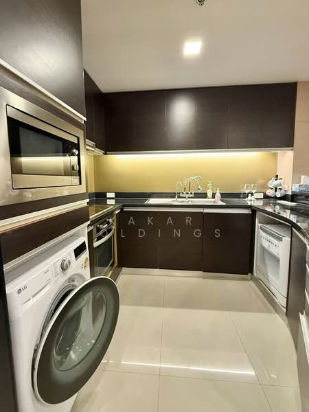 Urbana Sathorn : เออร์บาน่า สาทร, กรุงเทพ, 55 ถนนสาทรใต้, ทุ่งมหาเมฆ, สาทร, กรุงเทพ, 139 ตร.ม., คอนโด ให้เช่า, โดย Kakar Holdings, 500274171 - DDproperty.com