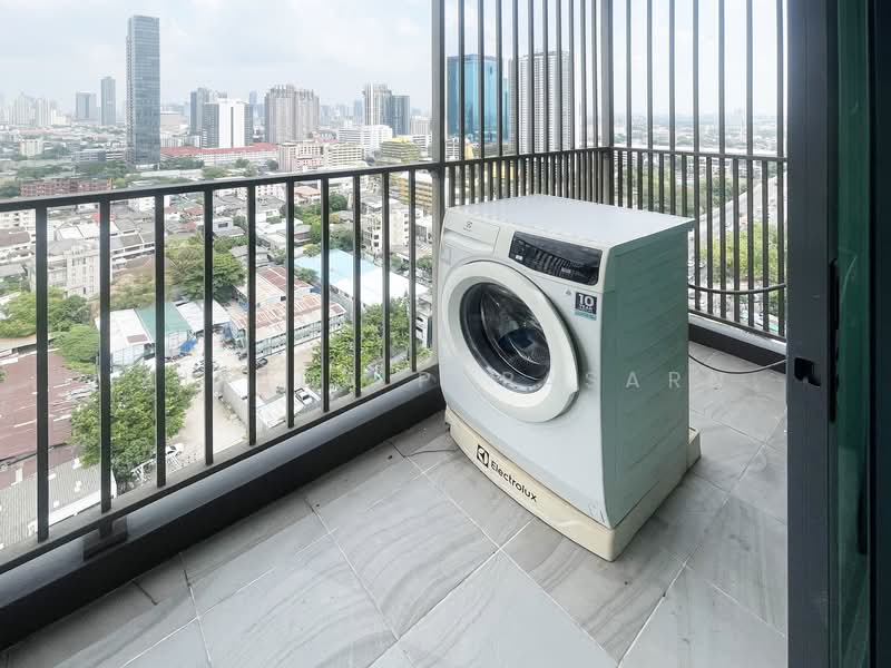 C Ekkamai, Bangkok, 888 Soi Sukhumvit 63, Sukhumvit Road, Khlong Tan Nua, Watthana, Bangkok, 2 Bedrooms, 66 sqm, Condo For Rent, by Airada Parasarn, 500274241 - DDproperty.com