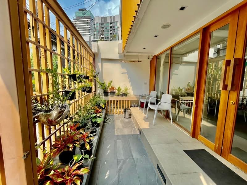 บ้าน 2-ห้องนอน, กรุงเทพ, คลองตันเหนือ, วัฒนา, กรุงเทพ, 136 ตร.ม., บ้านเดี่ยว ให้เช่า, โดย Nisakorn Wingwat, 500274329 - DDproperty.com