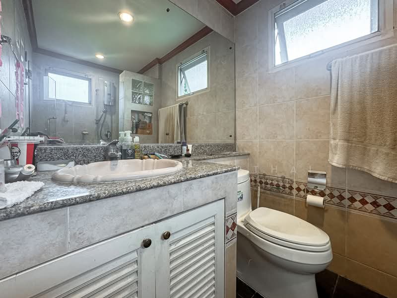 Ladawan Lake Colonial, Bangkok, Kanchanaphisek Road, Bang Bon, Bang Bon, Bangkok, 3 Bedrooms, 500 sqm, Single Detached House For Sale, by Ladda Suebthai, 500274381 - DDproperty.com