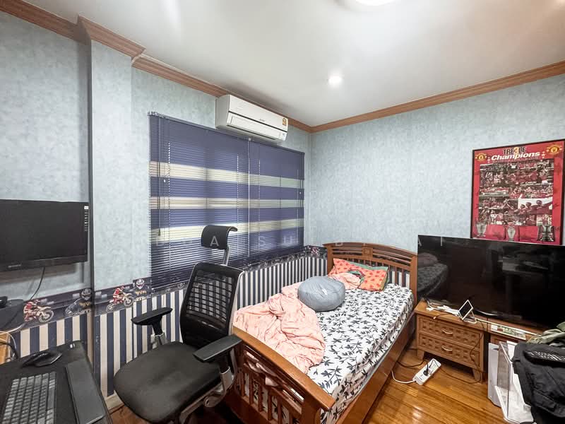 Ladawan Lake Colonial, Bangkok, Kanchanaphisek Road, Bang Bon, Bang Bon, Bangkok, 3 Bedrooms, 500 sqm, Single Detached House For Sale, by Ladda Suebthai, 500274381 - DDproperty.com