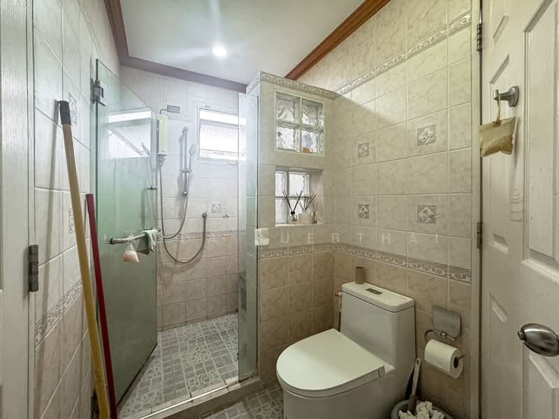 Ladawan Lake Colonial, Bangkok, Kanchanaphisek Road, Bang Bon, Bang Bon, Bangkok, 3 Bedrooms, 500 sqm, Single Detached House For Sale, by Ladda Suebthai, 500274381 - DDproperty.com