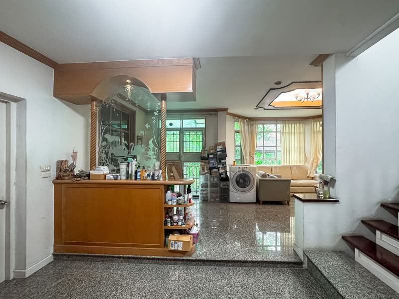 Ladawan Lake Colonial, Bangkok, Kanchanaphisek Road, Bang Bon, Bang Bon, Bangkok, 3 Bedrooms, 500 sqm, Single Detached House For Sale, by Ladda Suebthai, 500274381 - DDproperty.com