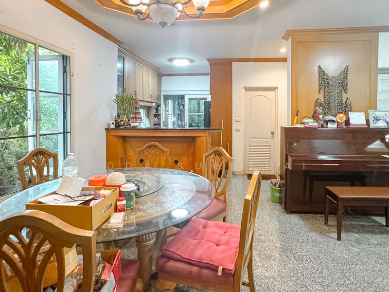 Ladawan Lake Colonial, Bangkok, Kanchanaphisek Road, Bang Bon, Bang Bon, Bangkok, 3 Bedrooms, 500 sqm, Single Detached House For Sale, by Ladda Suebthai, 500274381 - DDproperty.com